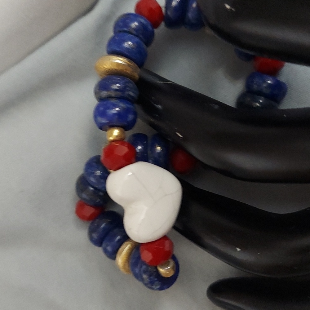 Puffy White Heart ceramic Patriotic Expansion beaded Bracelet